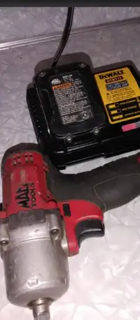 Cordless tools and saw blades