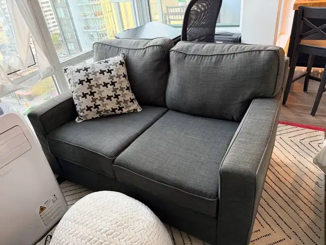 TWO SEAT COUCH FOR SALE - $150 (English Bay)
