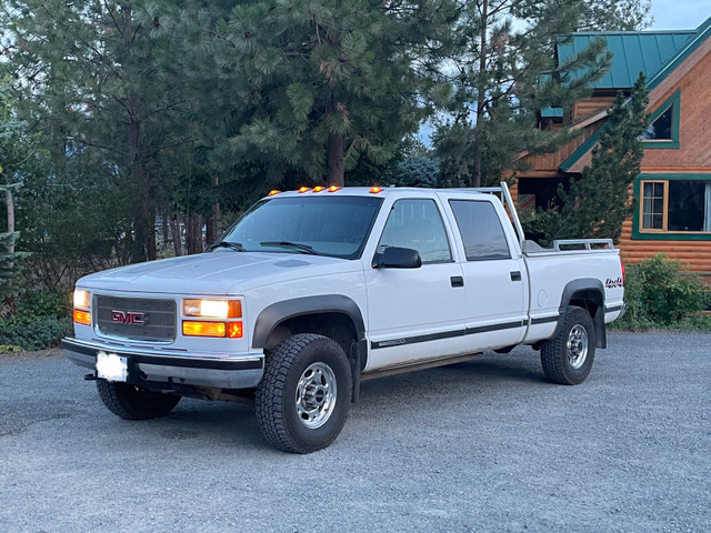 2000gmc classic  in Cars & Trucks in Vernon