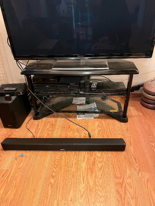 Black TV stand like new in TV Tables & Entertainment Units in Edmonton - Image 2