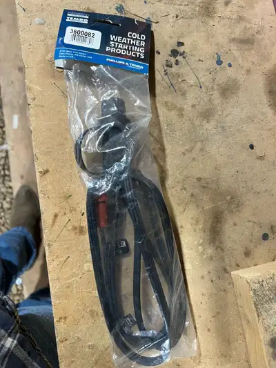Brand new Chevy block heater cord bought it for my 2010 Chevy 1500 I had, truck went before I had a...