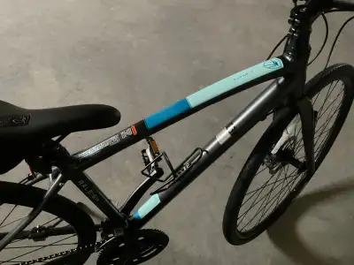 Men and woman bikes, View more