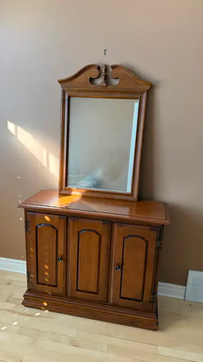 Meuble d’entrée avec miroir, View more