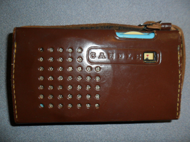 1950's Transistor Radio with Leather Case. $125. Works. 6"x 3 1/ in Arts & Collectibles in Saskatoon - Image 2