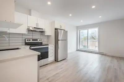 4 1/2 DISPO - DECARIE