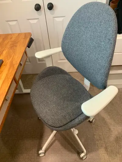 like a new ikea computer chair (retail price 299$), View more