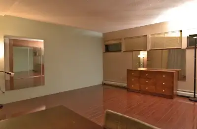 Private entrance to second floor of house. Share common areas with 1 male in the two bedroom upper f...