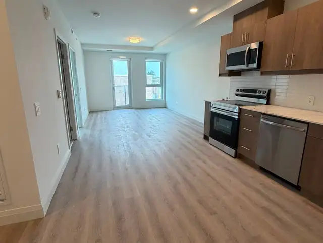 Brand New 1 BED CONDO 800 SQFT IN KITCHNER WITH PARKING $1750