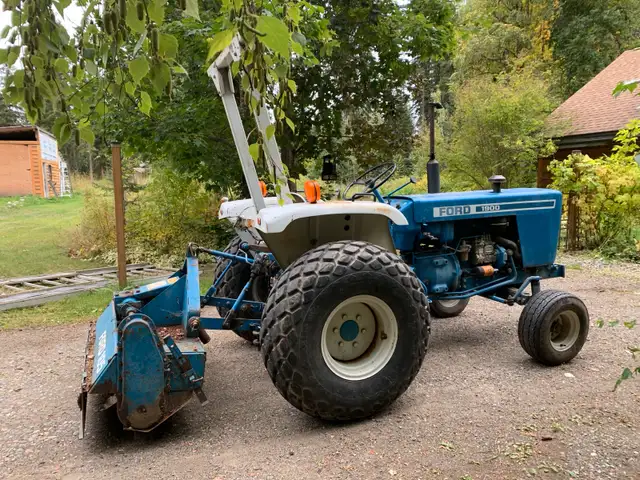 FORD 1900 Diesel Tractor Package in Other in Prince George - Image 8