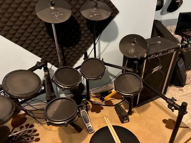2 Electronic drum kits with Amp415732728291676162
