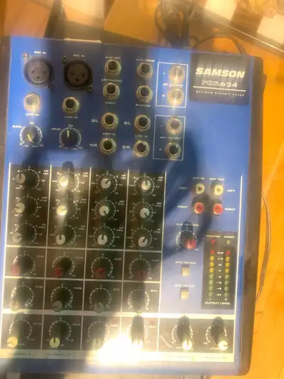 Samson MDR624 Mixer, View more
