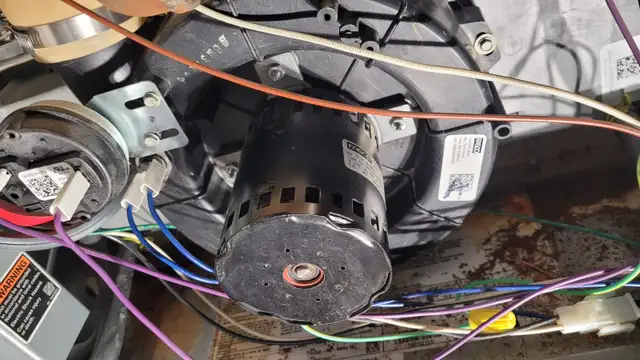 FASCO Inducer Motor model 7121-9450E in Heaters, Humidifiers & Dehumidifiers in Markham / York Region - Image 2
