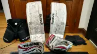 Kid’s Goalie Pads 31+1” comes with knee guards too