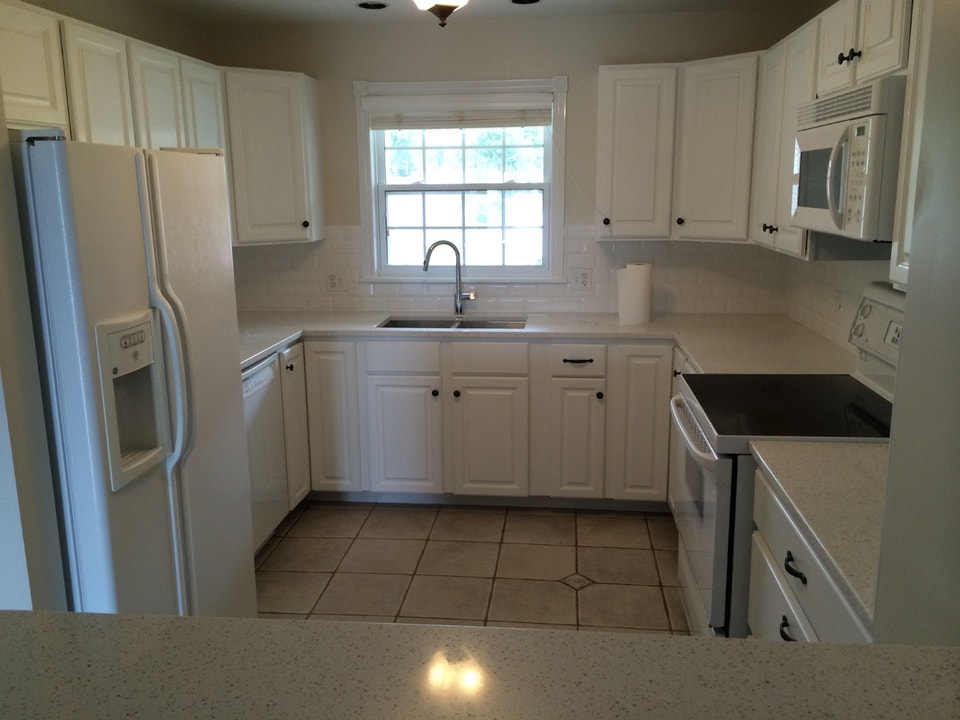 Duplex for rent North River Road 4