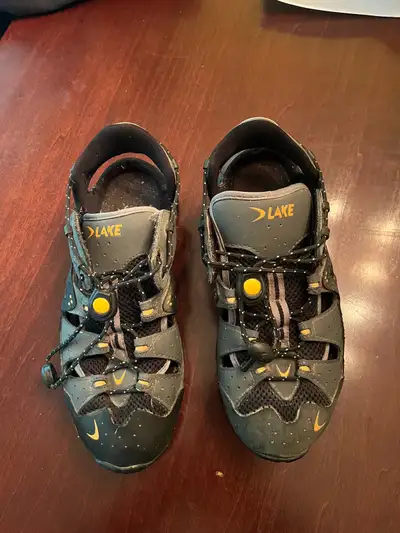 Sandales de velo, View more