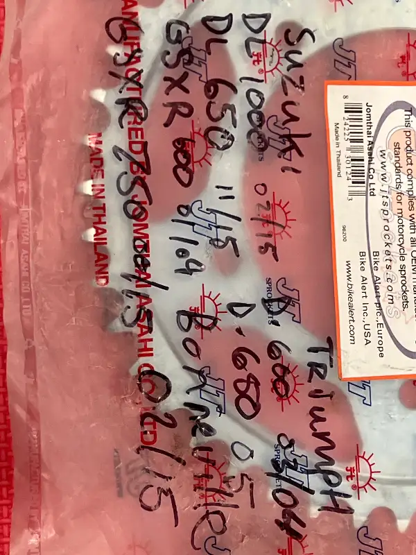 Suzuki GSXR 750 DL Triumph Daytona 600 650 Bonneville JTR1792.45 in Other in Barrie - Image 11