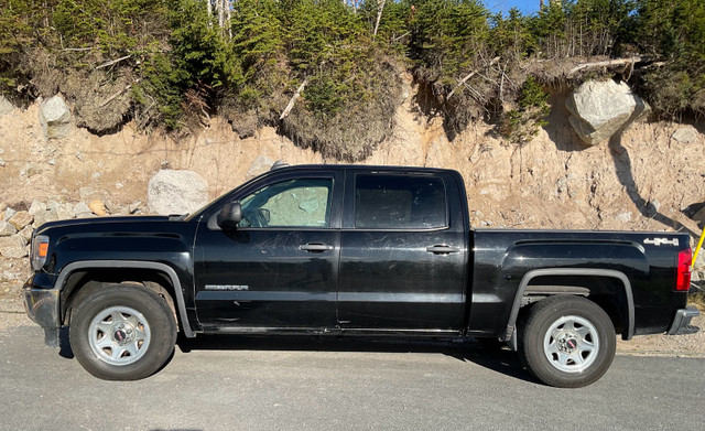 2015 Sierra 4x4 truck in Cars & Trucks in Bedford - Image 2