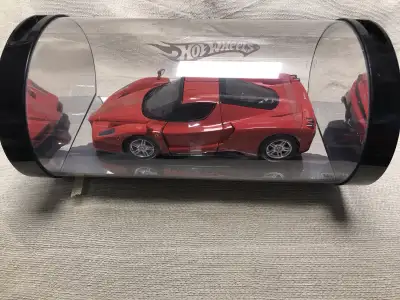 Hot Wheels 1/18 Scale Ferrari Enzo (Tube Version) Model: H2759, View more