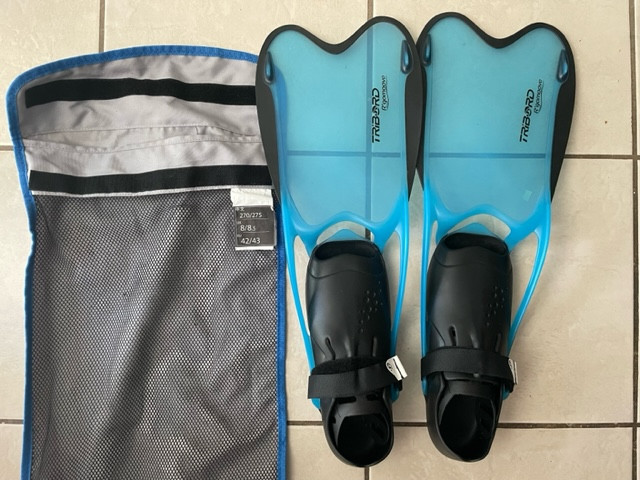 Flippers for swimming/diving - size US 9-10 EU 42/43 in Water Sports in Kitchener / Waterloo