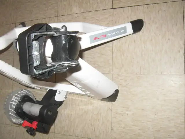 Elite Crono Magnetic Drive Bike Trainer Made In Italy in Clothing, Shoes & Accessories in Ottawa - Image 6