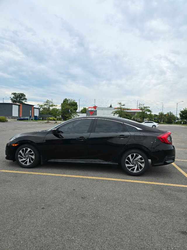 2018 Honda Civic EX with Sunroof for Sale in Cars & Trucks in Hamilton - Image 2