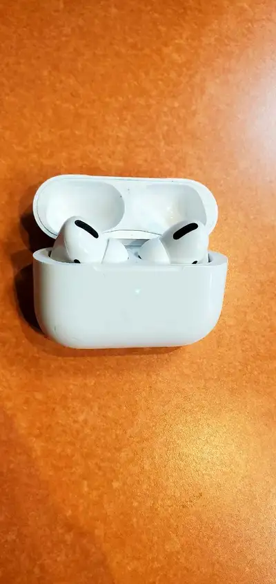 Apple AirPods Pro (Gen 1) — Authentic, Fast Sale, View more