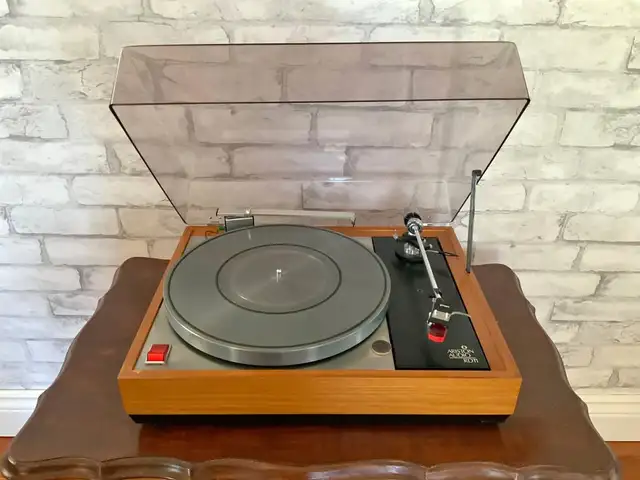 Ariston RD11 in original box, Grace 707 tonearm, excellent in Stereo Systems & Home Theatre in Kingston - Image 2