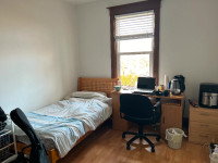 *AVAILABLE* 65 Dundurn St. N *McMaster Student Room Rental*