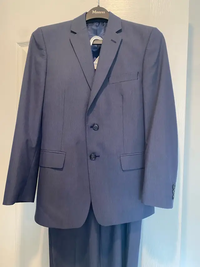 Boys Grade 8 graduation suit - Michael Kors in Kids & Youth in London - Image 2