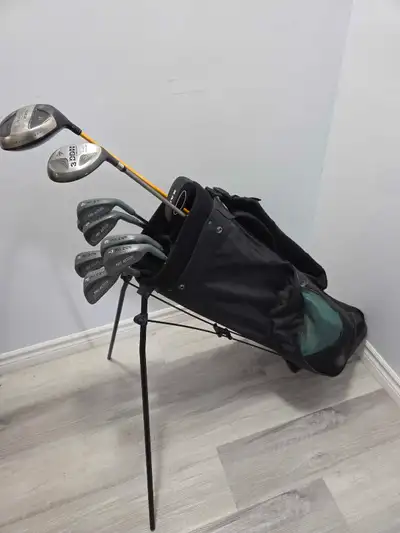  Right handed golf club set , View more