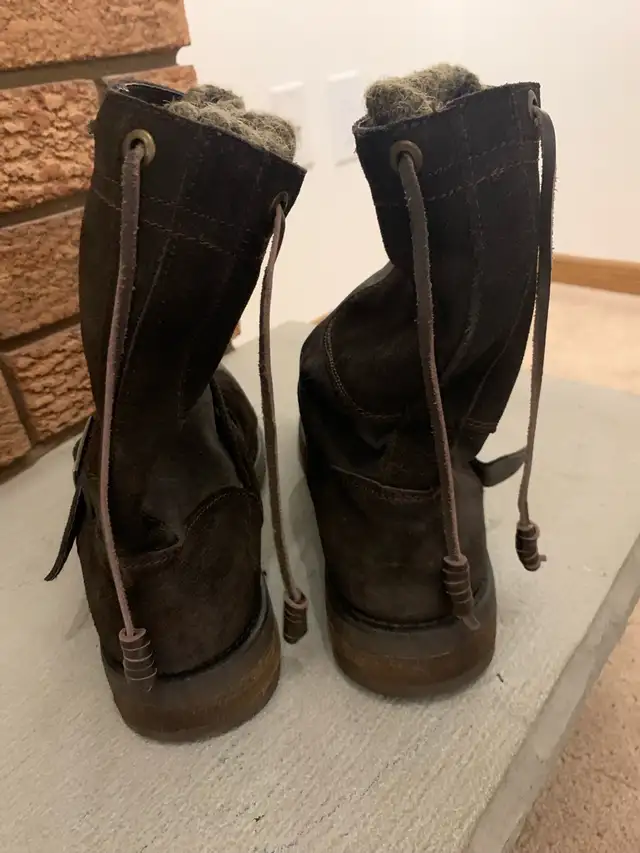 Dark Brown Suede Leather Boots Size 9.5 in Men's Shoes in Markham / York Region - Image 6