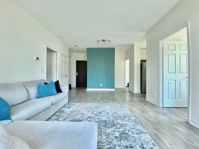 Sought-after Corner w/ Massive Wraparound Terrace | 2 Bed + Den in Long Term Rentals in City of Toronto - Image 5