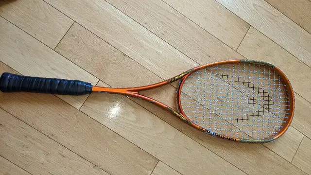 Head intelligence i. X160G Squash Racquet