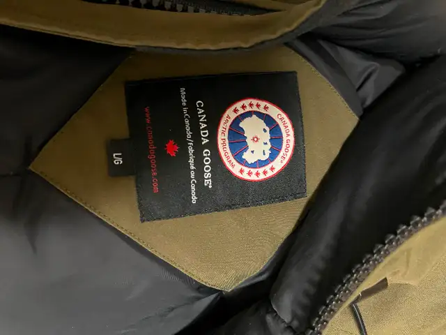 Canada Goose Chateau Parka / Military Green / Large, Men’s in Men's in City of Toronto - Image 8