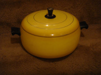 Vintage 5 Quart Aluminum Cooking Pot with Lid