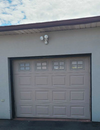 Garage door like new