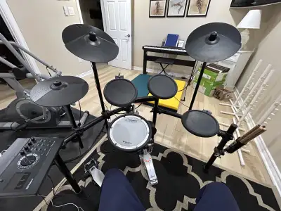 Roland TD-17-L V-Drums Electronic Drum Kit – Excellent Condition, View more