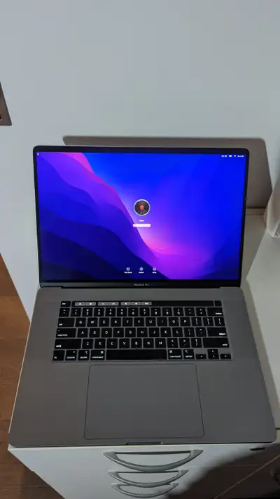 MacBook Pro 2019 16" Core i7 - 16 Go RAM - 500Gb SSD, View more
