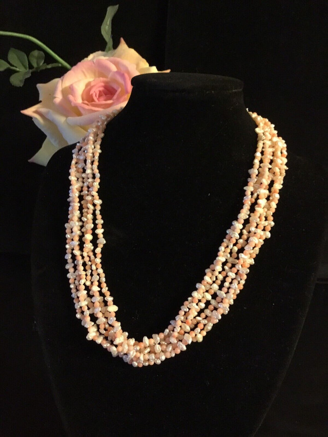 ANTIQUE CORAL  NATURAL RIVER PEARL NECKLACE AND BRACELET 16” in Arts & Collectibles in Mississauga / Peel Region - Image 2