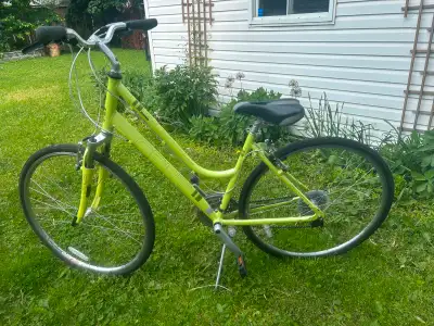 ***Vélo femme OPUS MONDANO 24 vitesses, View more