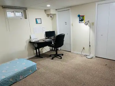 One private bedroom for 330$