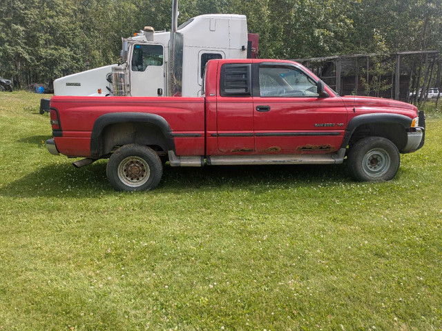 1999 Dodge 2500 v10 in Cars & Trucks in Edmonton