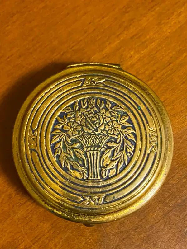 Vintage Pompeian Bloom Compact Cosmetics Case Rouge Makeup Tin in Arts & Collectibles in Oshawa / Durham Region - Image 3