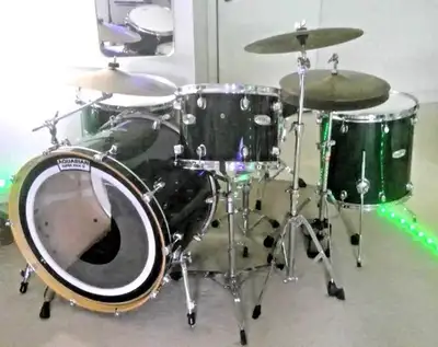 Mapex Pro M LTD EDIT Drum kit 4pc Maple Emerald Lacquered VGC, View more