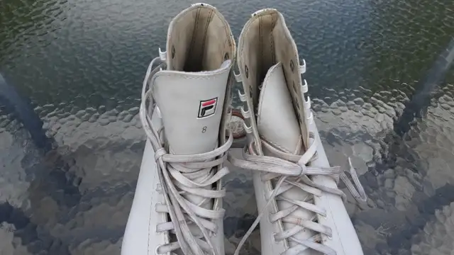 Womens Fila Figure Skates Sz 8 Rarely Used Ex Cond $12 in Skates & Blades in Calgary - Image 5