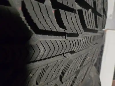 Like new winter tires, 1000km on them were bought in march. Aloy rims in perfect condition. Comes wi...