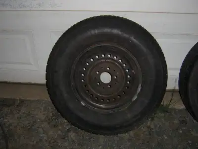 I have one only P 235 75 15 tire with 11/32 tread remaining on a steel rim 5 bolt x114.3 CB 71.6. Bo...