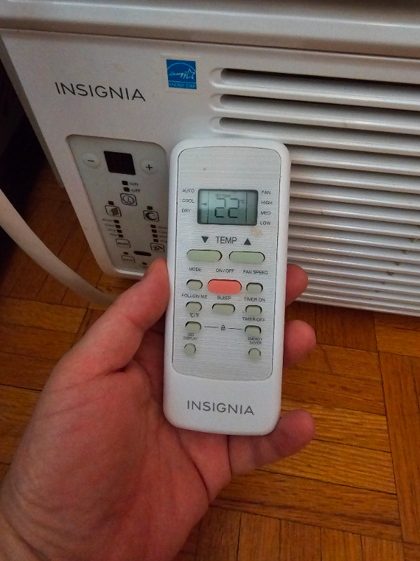 Insignia (Best Buy) 6,000 BTU air conditioner in Other in Oakville / Halton Region - Image 3
