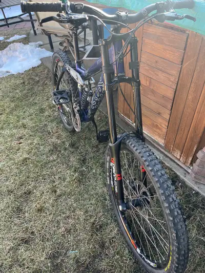 Kona Stinky 26” Tires, View more