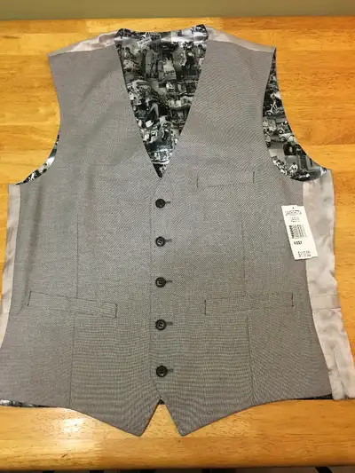 Men's Vest #2 - Brand new condition, super quality vest.